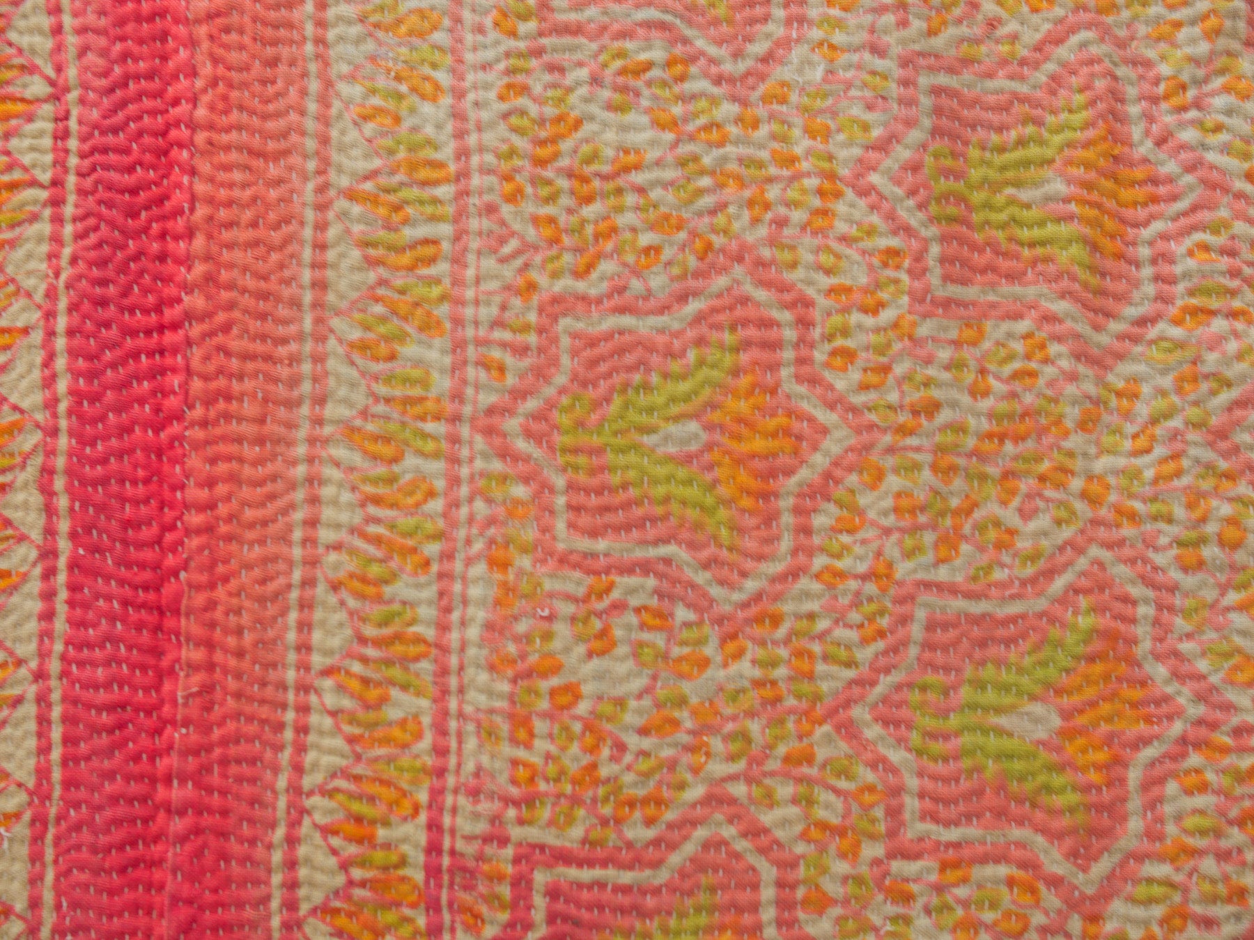 Kantha couvre -lit  en coton recycle, rose